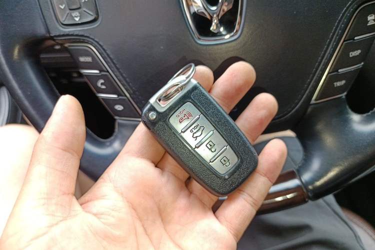 Used Hyundai Equus 2009 3.8 Luxury Edition Vehicle Key