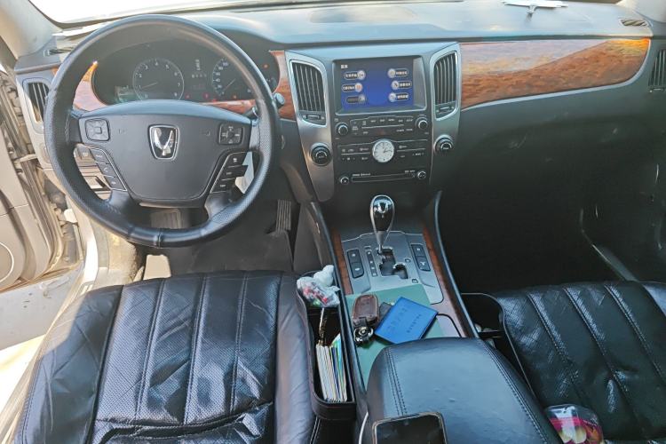 Used Hyundai Equus 2009 3.8 Luxury Edition Center Console