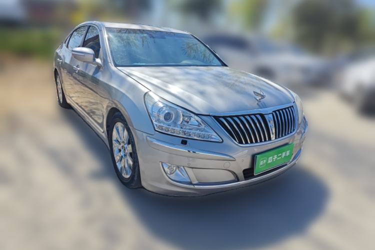 Used Hyundai Equus 2009 3.8 Luxury Edition Front Right 45 Deg