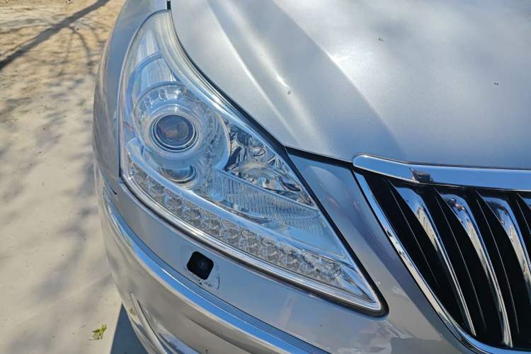 Used Hyundai Equus 2009 3.8 Luxury Edition Right Front Headlight