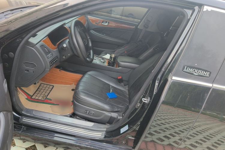 Used Hyundai Equus 2012 5.0 GDi Extended Luxury Edition Left Front Seat