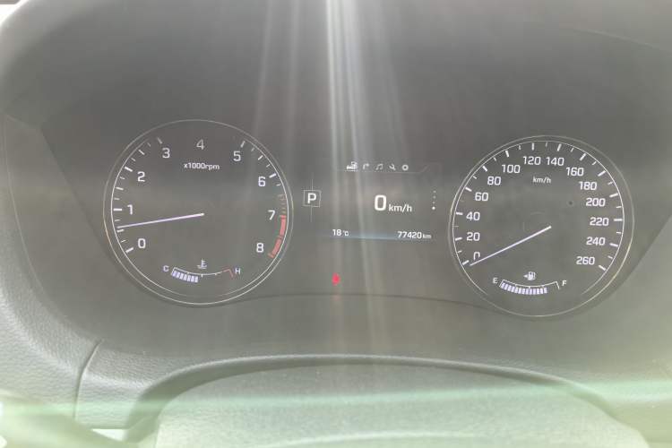 Used Hyundai Genesis 2015 3.0 GDi Four-Wheel Drive Elite Edition Odometer Close Up