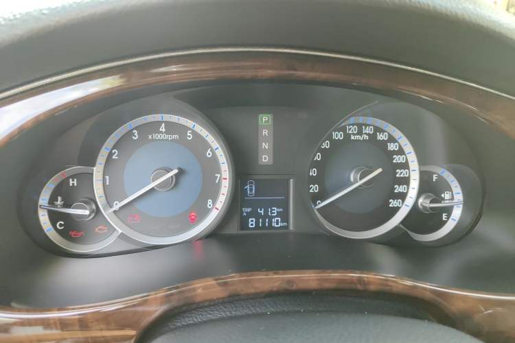 Used Hyundai Genesis 2008 BH330 Comfort Edition Instrument Cluster