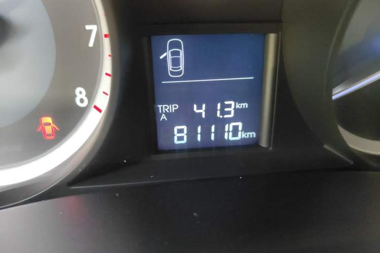 Used Hyundai Genesis 2008 BH330 Comfort Edition Odometer Close Up