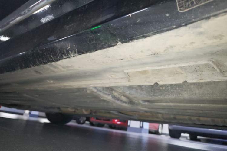 Used Hyundai Genesis 2012 3.0L GDI Luxury Edition Chassis Rear Left