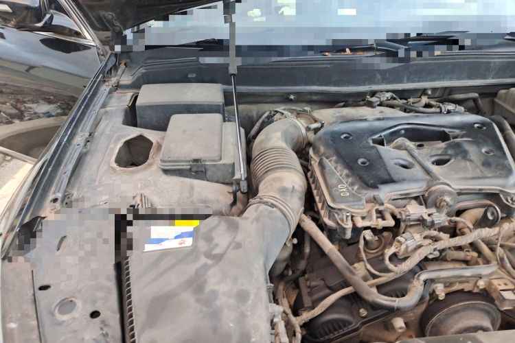 Used Hyundai Genesis 2012 3.0L GDI Luxury Edition Engine Bay Right