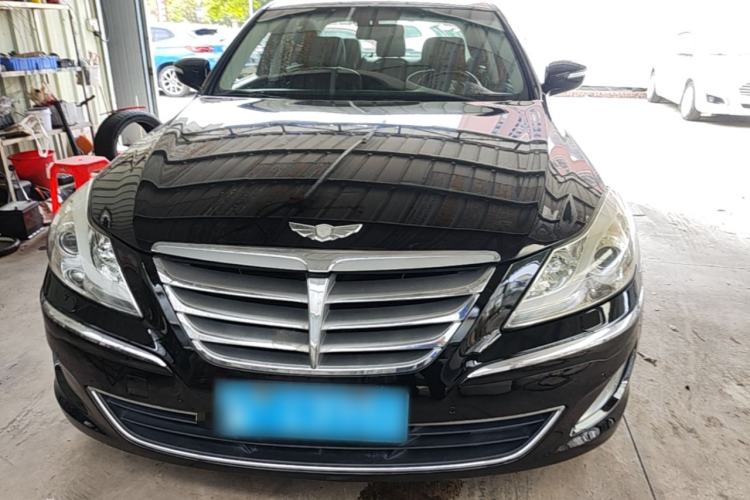 Used Hyundai Genesis 2012 3.0L GDI Luxury Edition Front