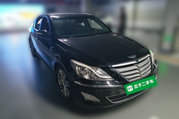 Used Hyundai Genesis 2012 3.0L GDI Luxury Edition Front Right 45 Deg