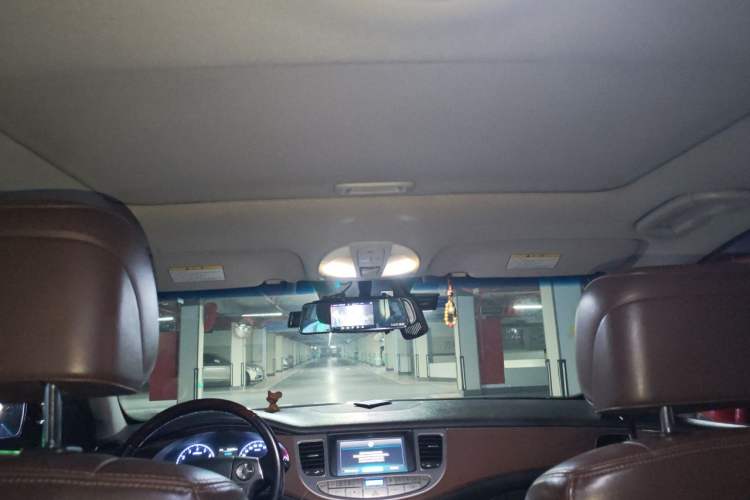 Used Hyundai Genesis 2012 3.0L GDI Luxury Edition Headliner
