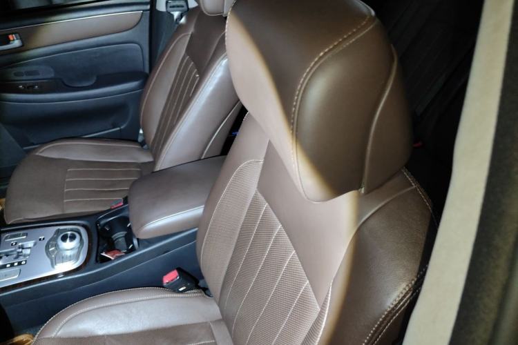Used Hyundai Genesis 2012 3.0L GDI Luxury Edition Left Front Seat