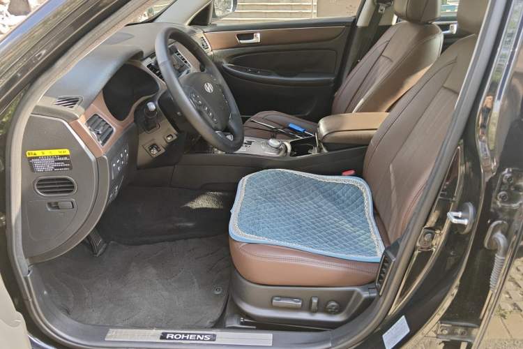 Used Hyundai Genesis 2012 3.3L GDI Prestige Edition Left Front Seat