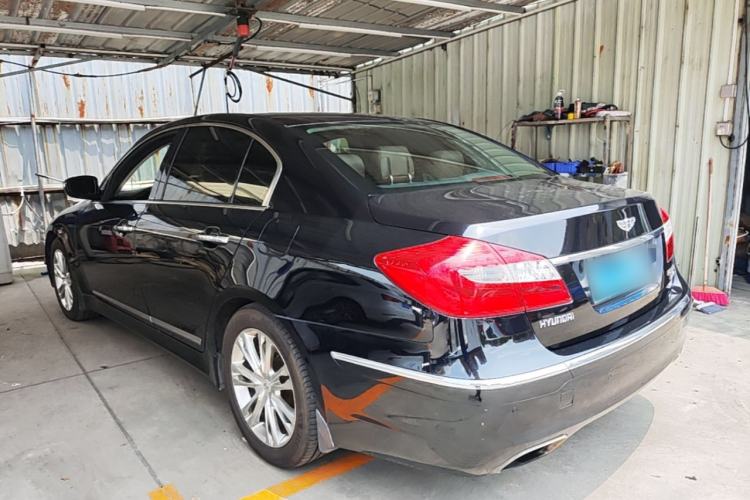 Used Hyundai Genesis 2012 3.0L GDI Luxury Edition Rear Left 45 Deg