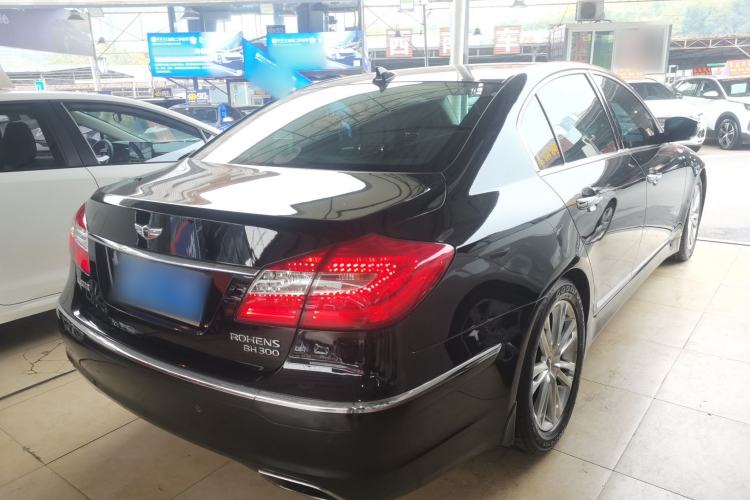 Used Hyundai Genesis 2012 3.0L GDI Luxury Edition Rear Right 45 Deg