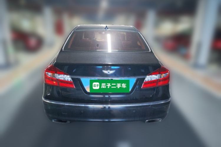Used Hyundai Genesis 2012 3.0L GDI Luxury Edition Rear