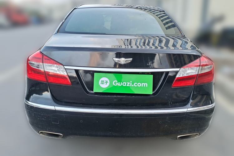Used Hyundai Genesis 2012 3.0L GDI Luxury Edition Rear