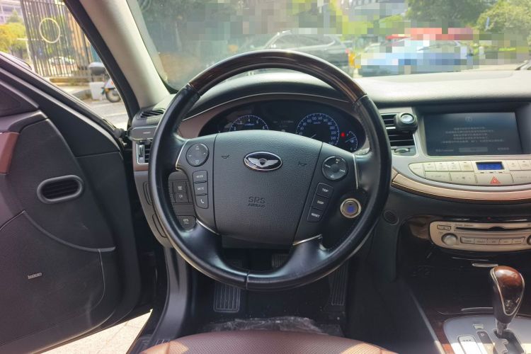 Used Hyundai Genesis 2012 3.0L GDI Luxury Edition Steering Wheel
