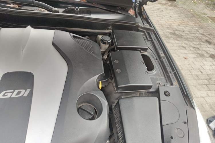 Used Hyundai Genesis 2012 3.0L GDI Luxury Edition Engine Bay Left