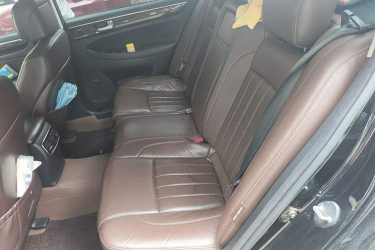 Used Hyundai Genesis 2012 3.0L GDI Luxury Edition Left Rear Seat