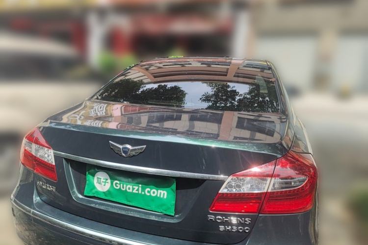 Used Hyundai Genesis 2012 3.0L GDI Luxury Edition Rear