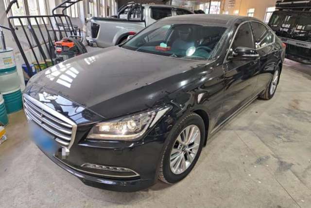 Used Hyundai Genesis 2015 3.0 GDi Two-Wheel-Drive Elite Edition