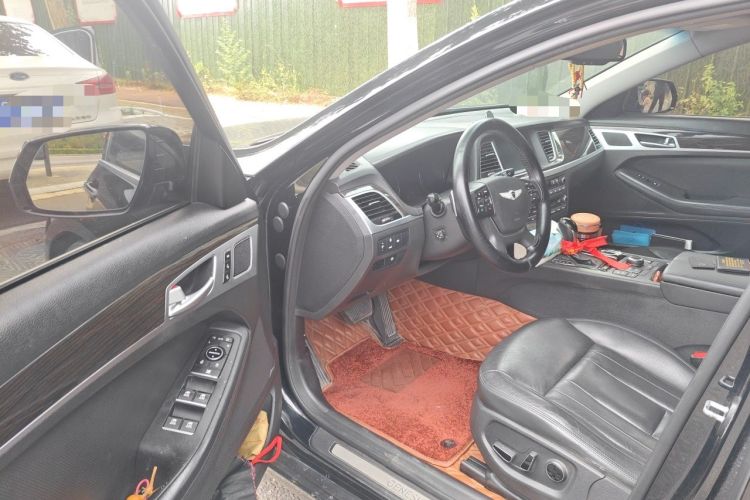 Used Hyundai Genesis 2015 3.0GDi Four-Wheel Drive Luxury Edition Driver Seat