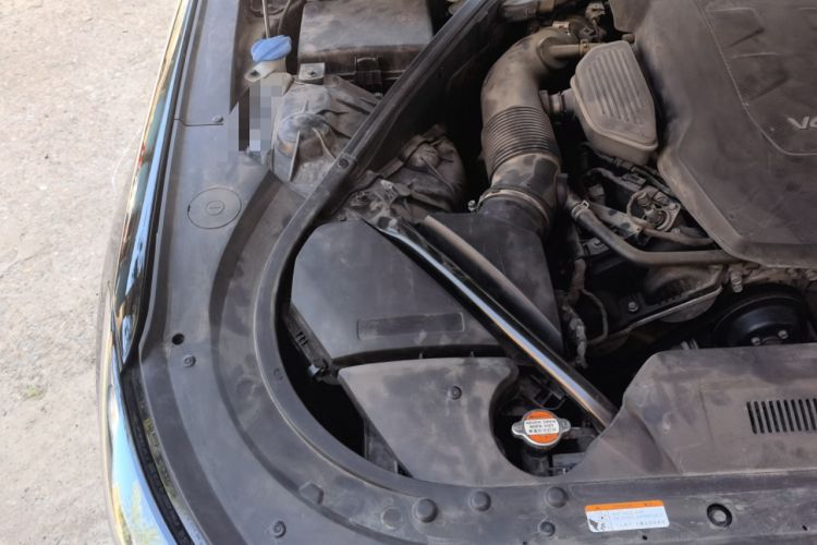 Used Hyundai Genesis 2015 3.0GDi Four-Wheel Drive Flagship Edition Engine Bay Right