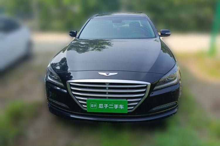 Used Hyundai Genesis 2015 3.0 GDi Two-Wheel-Drive Luxury Edition Front