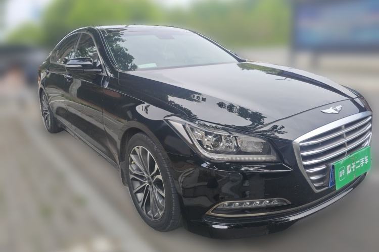 Used Hyundai Genesis 2015 3.0GDi Four-Wheel Drive Luxury Edition Front Right 45 Deg