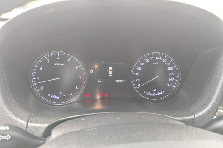 Used Hyundai Genesis 2015 3.0GDi Four-Wheel Drive Luxury Edition Instrument Cluster