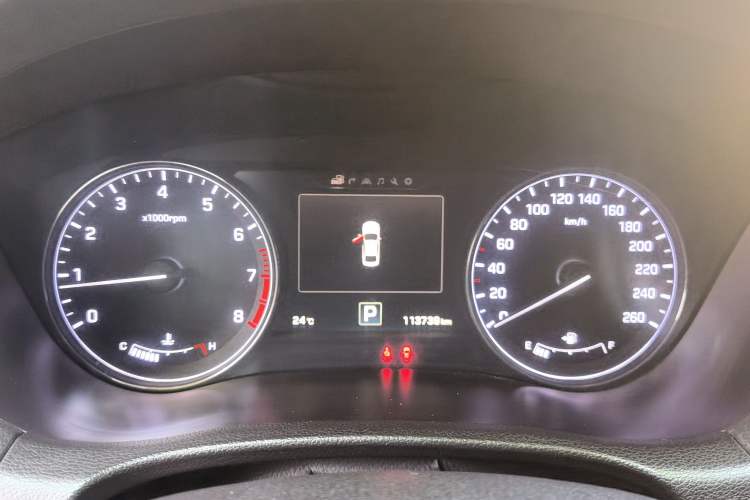 Used Hyundai Genesis 2015 3.0GDi Four-Wheel Drive Flagship Edition Instrument Cluster