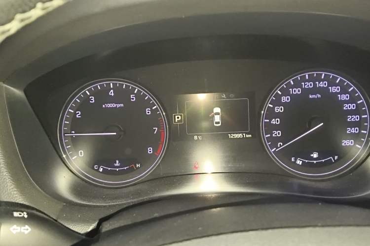 Used Hyundai Genesis 2015 3.0GDi Four-Wheel Drive Luxury Edition Instrument Cluster