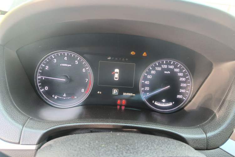 Used Hyundai Genesis 2015 3.0GDi Four-Wheel Drive Flagship Edition Instrument Cluster