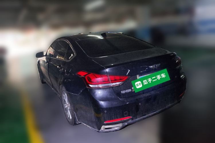Used Hyundai Genesis 2015 3.0 GDi Two-Wheel-Drive Elite Edition Rear Left 45 Deg