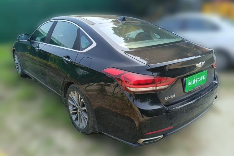 Used Hyundai Genesis 2015 3.0 GDi Two-Wheel-Drive Luxury Edition Rear Left 45 Deg
