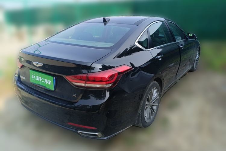 Used Hyundai Genesis 2015 3.0 GDi Two-Wheel-Drive Luxury Edition Rear Right 45 Deg
