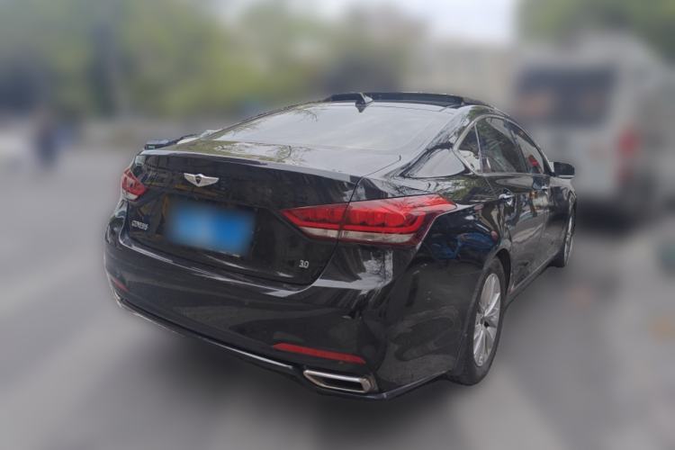 Used Hyundai Genesis 2015 3.0 GDi Two-Wheel-Drive Elite Edition Rear Right 45 Deg