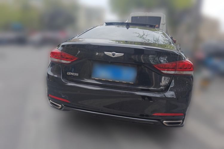 Used Hyundai Genesis 2015 3.0 GDi Two-Wheel-Drive Elite Edition Rear