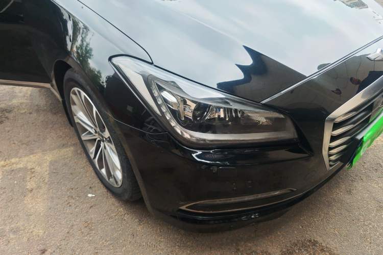 Used Hyundai Genesis 2015 3.3GDi Two-Wheel-Drive Flagship Edition Right Front Headlight