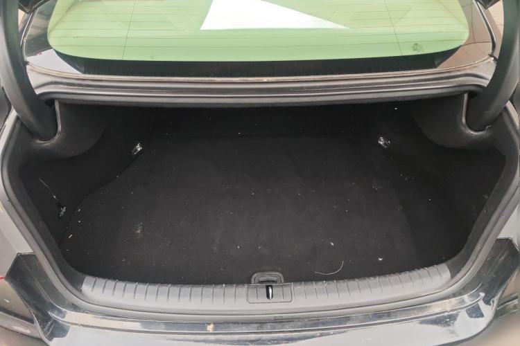 Used Hyundai Genesis 2015 3.3GDi Two-Wheel-Drive Flagship Edition Trunk