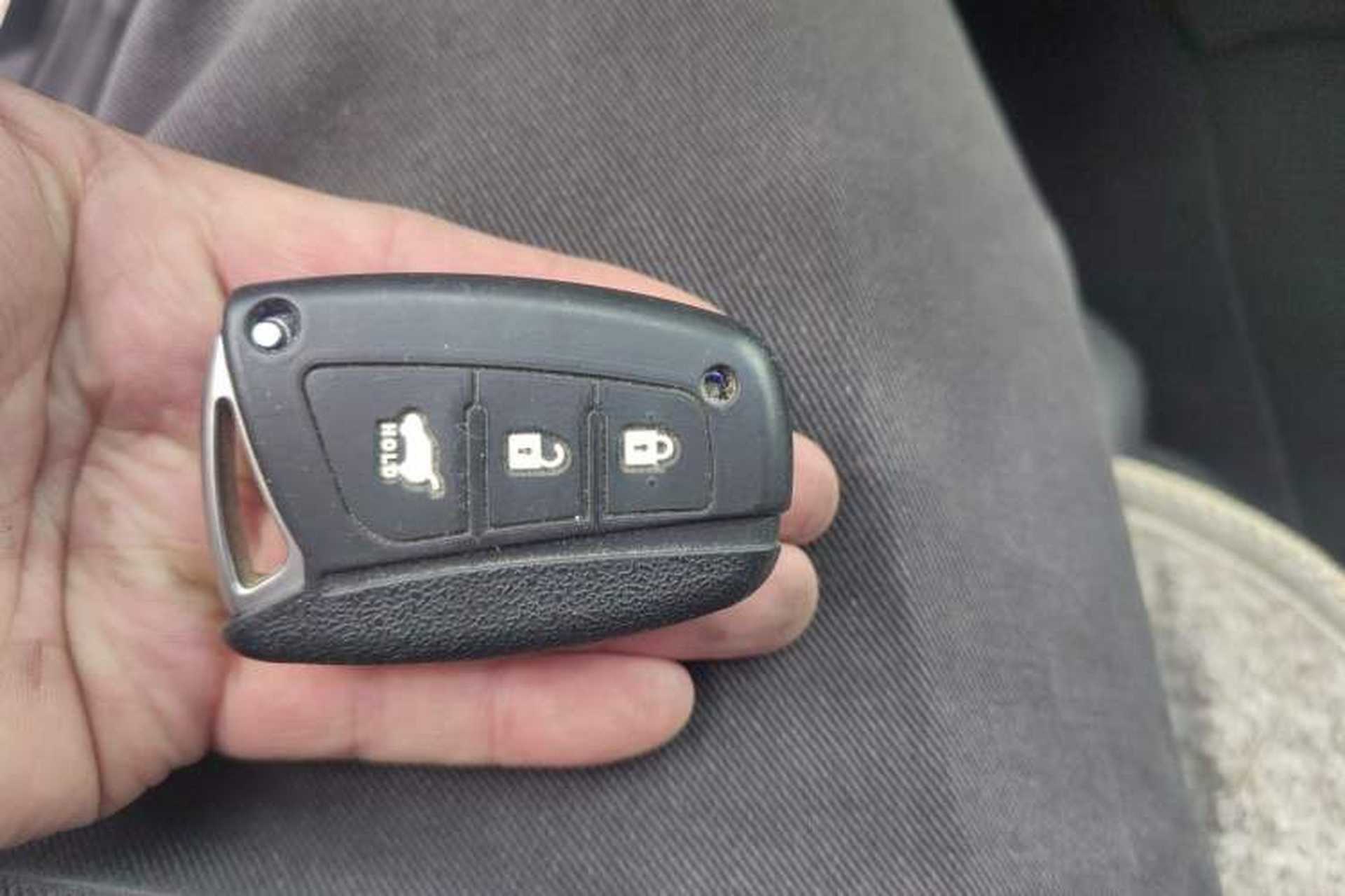 Used Hyundai Genesis 2015 3.0GDi Four-Wheel Drive Flagship Edition Vehicle Key