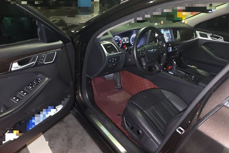 Used Hyundai Genesis 2015 3.0GDi Four-Wheel Drive Luxury Edition Driver Seat