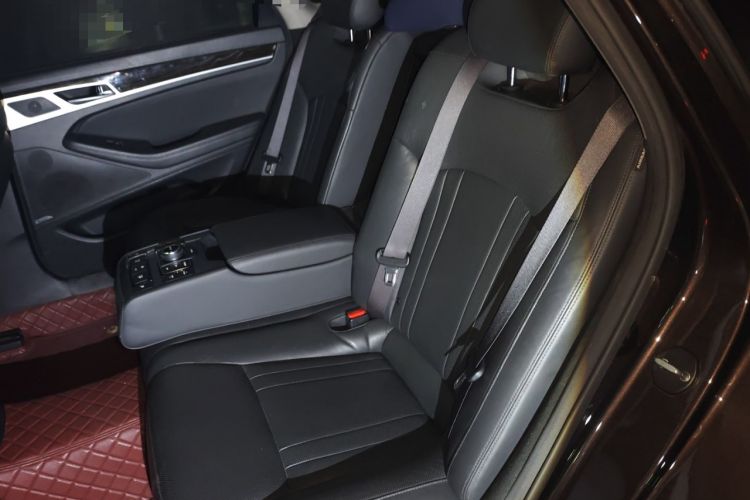 Used Hyundai Genesis 2015 3.0GDi Four-Wheel Drive Luxury Edition Left Rear Seat