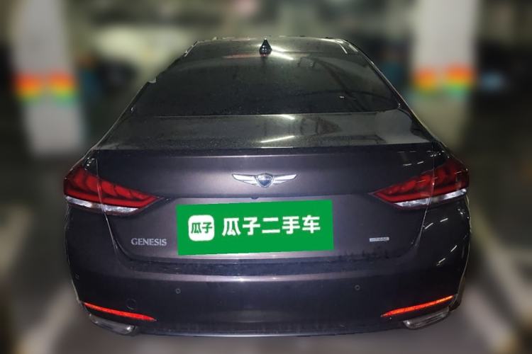 Used Hyundai Genesis 2015 3.0GDi Four-Wheel Drive Luxury Edition Rear