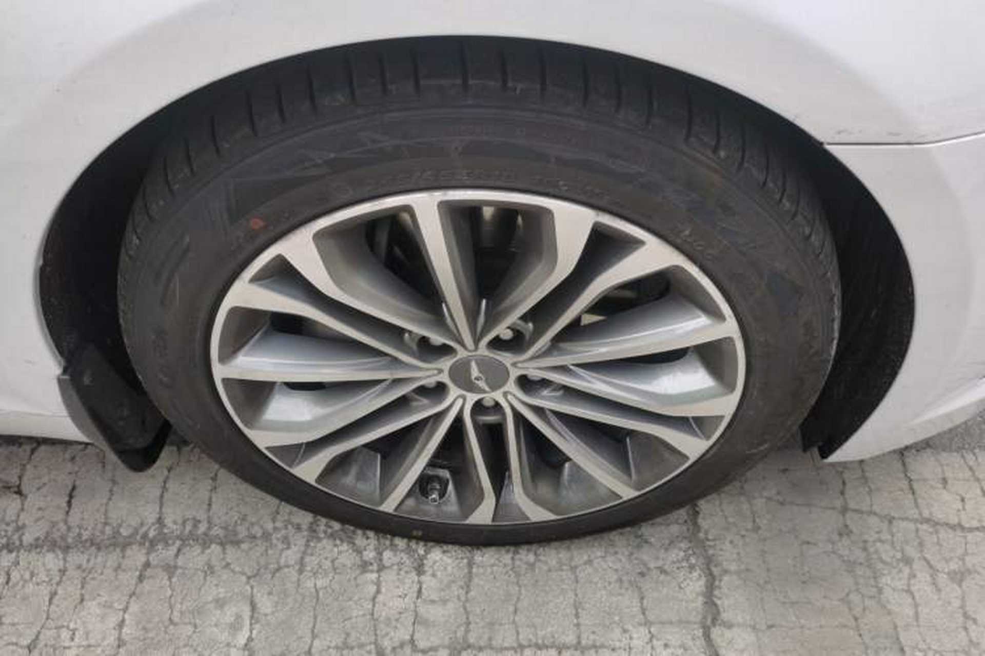 Used Hyundai Genesis 2015 3.0GDi Four-Wheel Drive Luxury Edition Right Front Wheel Hub