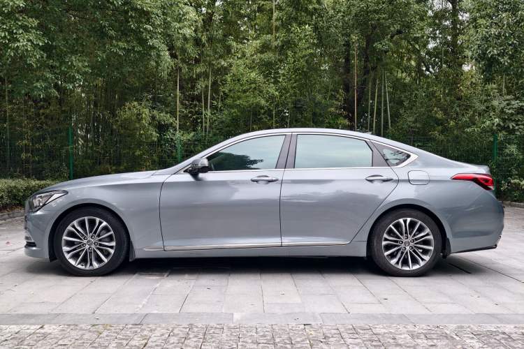 Used Hyundai Genesis 2015 3.0GDi Four-Wheel Drive Luxury Edition Exterior 5