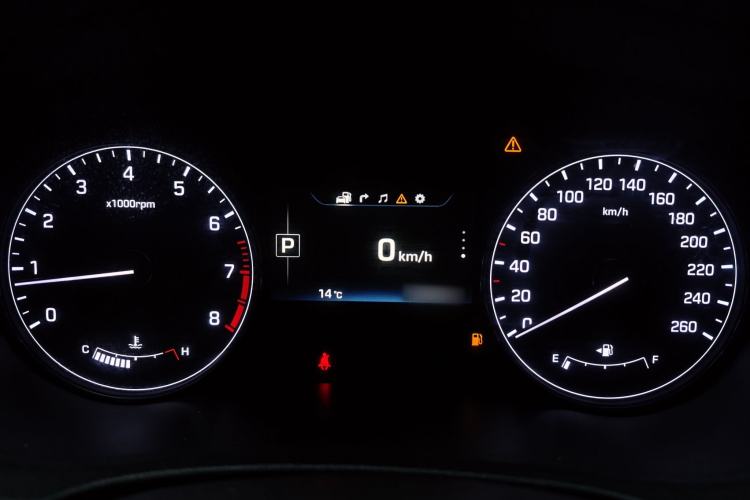 Used Hyundai Genesis 2015 3.0GDi Four-Wheel Drive Luxury Edition Instrument Cluster