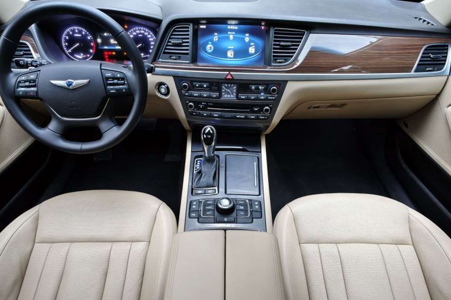 Used Hyundai Genesis 2015 3.0GDi Four-Wheel Drive Luxury Edition Interior 3