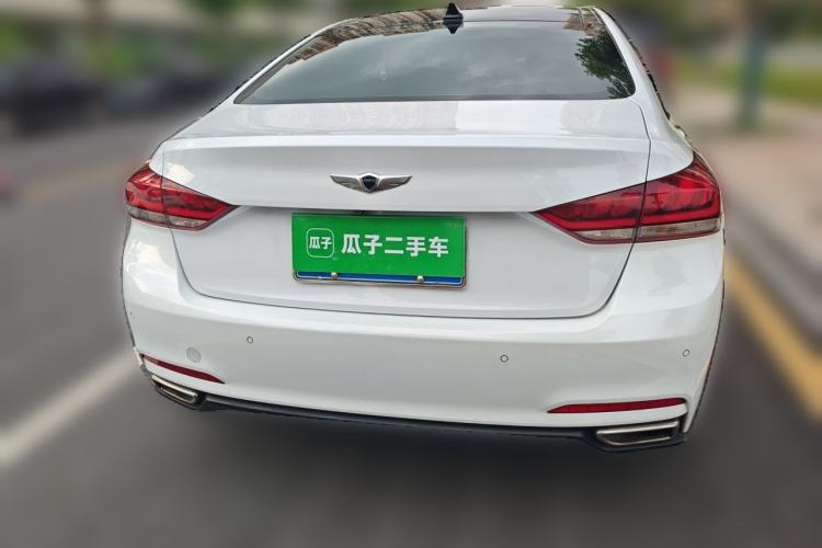 Used Hyundai Genesis 2015 3.0 GDi Four-Wheel Drive Elite Edition Rear