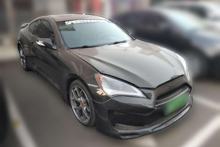Used Hyundai Genesis Coupe 2009 2.0T Automatic Luxury Edition Front Right 45 Deg