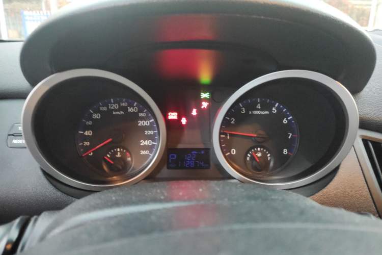 Used Hyundai Genesis Coupe 2009 2.0T Automatic Luxury Edition Instrument Cluster